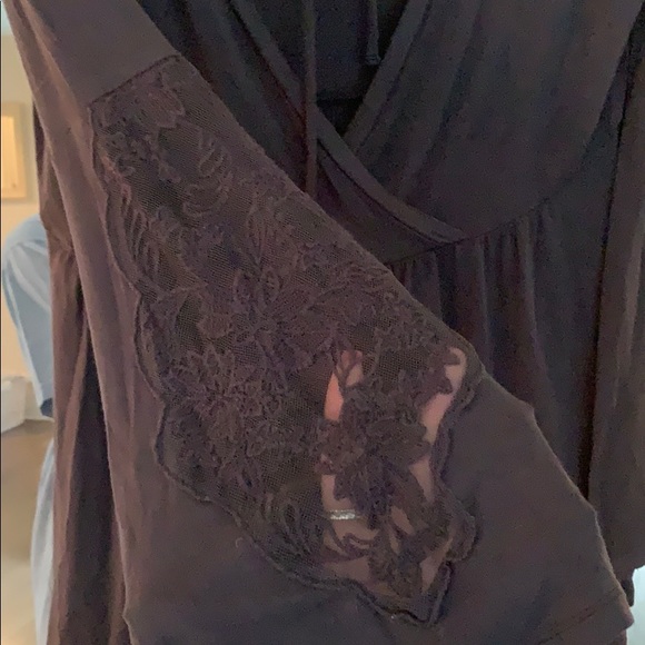 Open Back Top - Picture 3 of 4